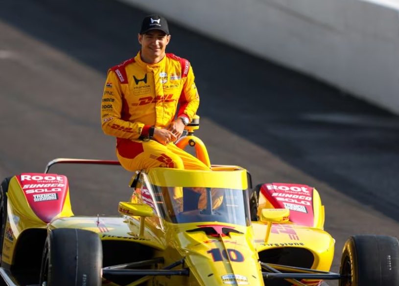 SportPortio's tweet photo. #AlexPalou es humano 
Es la conclusión que han extraído sus rivales al ver como quedaban por delante del español, 5 en Mid-Ohio 
De todas formas, Palou sigue al frente de la general: “el campeonato va a empezar a agitarse ahora” 
#VamosPalou!! https://t.co/hP4Ihj12tT