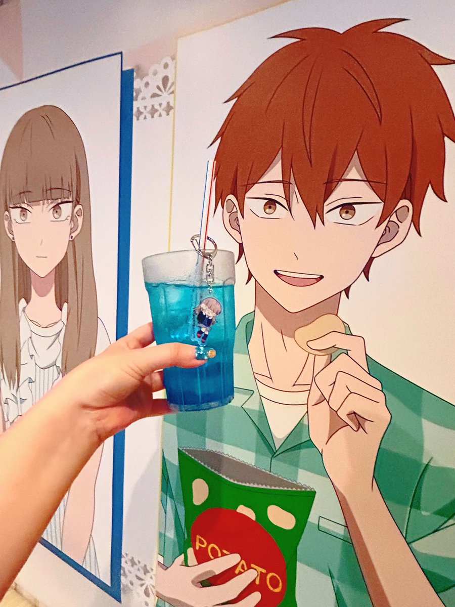 seee7777's tweet photo. ちーさんと氷の城壁カラ鉄コラボに行ってきた！ノートに先生の直筆イラストがあってビックリした〜😭💕
記念に私も描いてきました✒️✨
その後は城壁キャラcafeに行ってコラボフードやグッズを買ったりして大満足な城壁DAY🧊でした https://t.co/QKASJ6pCgX