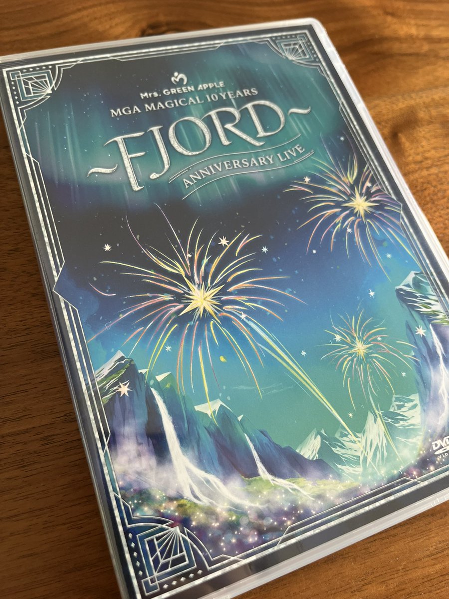 imo37684163's tweet photo. ワーーーーーイ🥰
安定の通常盤でごめんヨ

#MGA_FJORD

アインシュタインの本は、W杯で本田圭佑の解説がめっちゃおもしろくてこの人はどうしてこうなったんだろうというところから彼のおすすめ本を検索して買ってみた📖
（メルカリで買ったんだけど状態:良だったのに結構ぼろぼろで草） https://t.co/4KEhUwvv5U