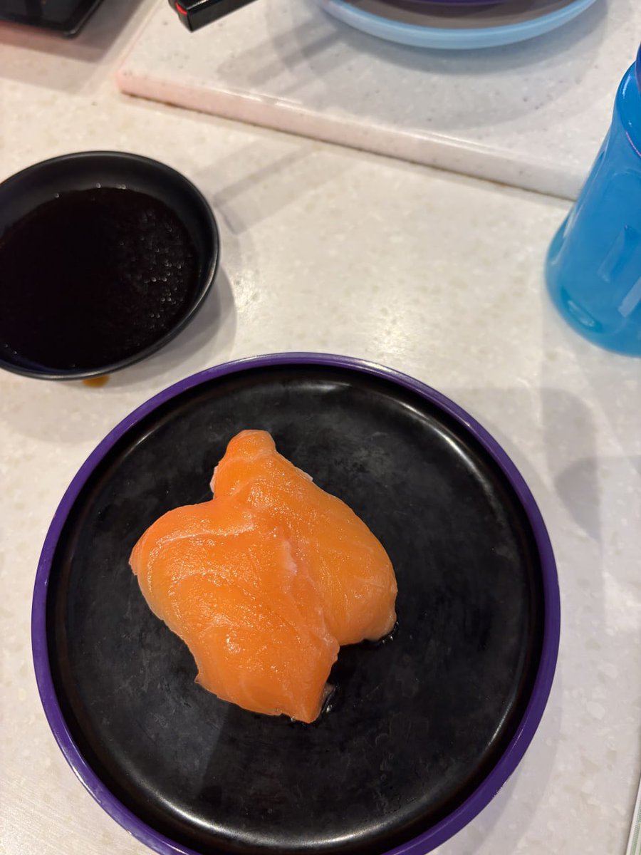 LithhhAva's tweet photo. craveee 🍣 https://t.co/Nw2r2RWiZm
