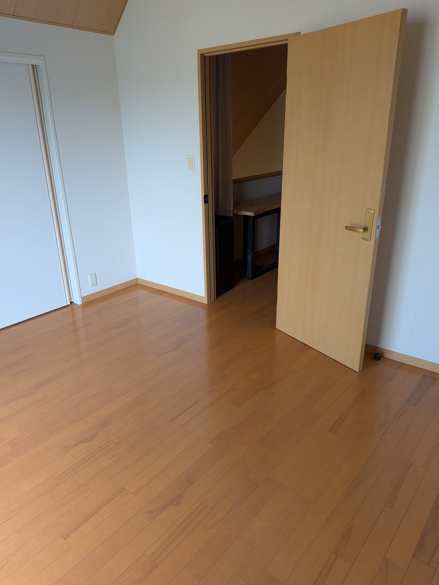 RGS_meshiA's tweet photo. 20数年住んだ我が家とのお別れ。20年前ここで起業したんですよ私は。 https://t.co/DXXdIqCuVj