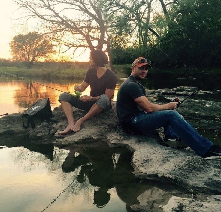 milkievich's tweet photo. sam and dean if they got the retirement they deserved - a thread 𑣲⋆｡˚ https://t.co/ST7GPQdEem