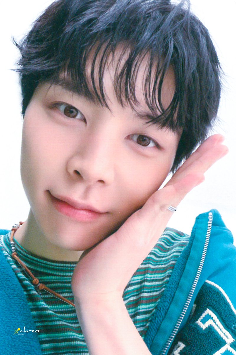 J_clareo's tweet photo. [SCAN] NCT127 REEL HOLDER 
#JOHNNY #쟈니 포토카드 https://t.co/bkUDZ75QOn