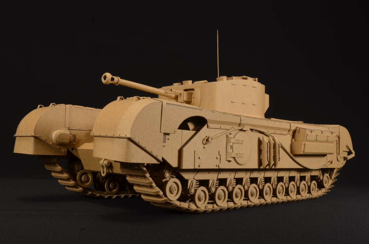 M08181180's tweet photo. ダンボール製チャーチルMk.Ⅶ
CHURCHILL MK.Ⅶ made from cardboard
完成しました。スケール1/15 全長約50cm 製作期間 約10カ月。従来の作品の中で製作期間最長で、部品総数は8000個位。
製作中は多くの応援を有難うございました🥰
七夕にMk.Ⅶの完成報告ができ駄洒落好きな私にはだいぶ嬉しいです。 https://t.co/JdCUCx0WW3