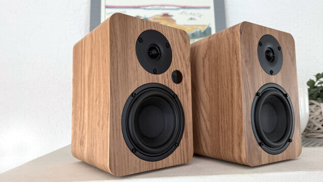 fairaudio_de's tweet photo. TEST Ambitionierter geht’s immer, aber dieses Aktivboxen-Pärchen hat anderes im Sinn: Für einen... https://t.co/OBM4aZQYy5
#hifitest #hifi #test #fairaudio #stereo #hifireview #audioreview #audiotest
#lautsprecher #loudspeaker #kompaktbox #aktivbox #VulkkanoA4ARCMKII #Vulkkano https://t.co/vDg25rMZQF