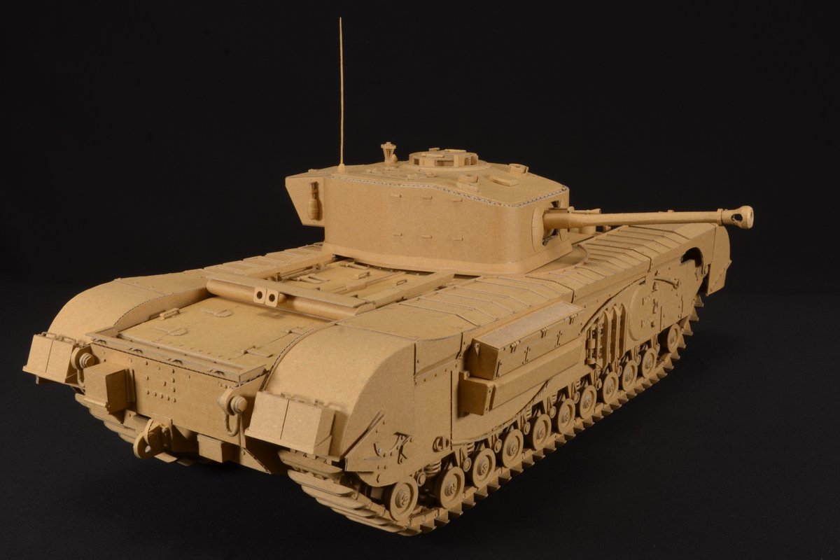 M08181180's tweet photo. ダンボール製チャーチルMk.Ⅶ
CHURCHILL MK.Ⅶ made from cardboard
完成しました。スケール1/15 全長約50cm 製作期間 約10カ月。従来の作品の中で製作期間最長で、部品総数は8000個位。
製作中は多くの応援を有難うございました🥰
七夕にMk.Ⅶの完成報告ができ駄洒落好きな私にはだいぶ嬉しいです。 https://t.co/JdCUCx0WW3