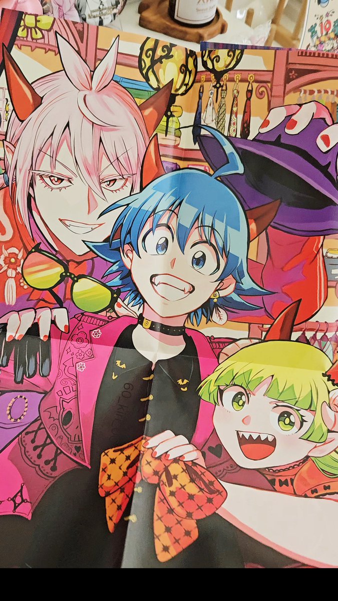 60_kiri_06's tweet photo. you're telling me animate only allow us to buy 1 MAGAZINE per account but there're 2 AMAZING ART from nishi sensei and hiroja sensei in one magazine but the problem is IT'S DOUBLE SIDED?

what should I do if I want to display love trio dangdut yet want to admire my babel family? https://t.co/5Ef8m9SK8y