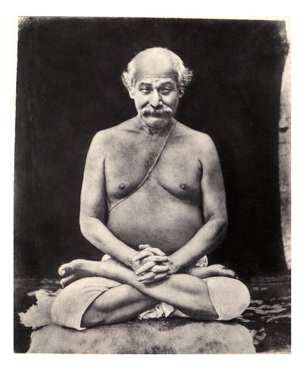 amsugyan's tweet photo. Today's Saint Darshan 🙏
📿 Yogiraj Sri Shyamacharan Lahiri Mahasaya
Born 1828 in Bengal. A householder yogi who mastered Kriya Yoga from Mahavatar Babaji while in government job.
Revived Kriya Yoga for all.

#AajKaSantDarshan #KriyaYoga #LahiriMahasaya https://t.co/pnOPFvsC9t