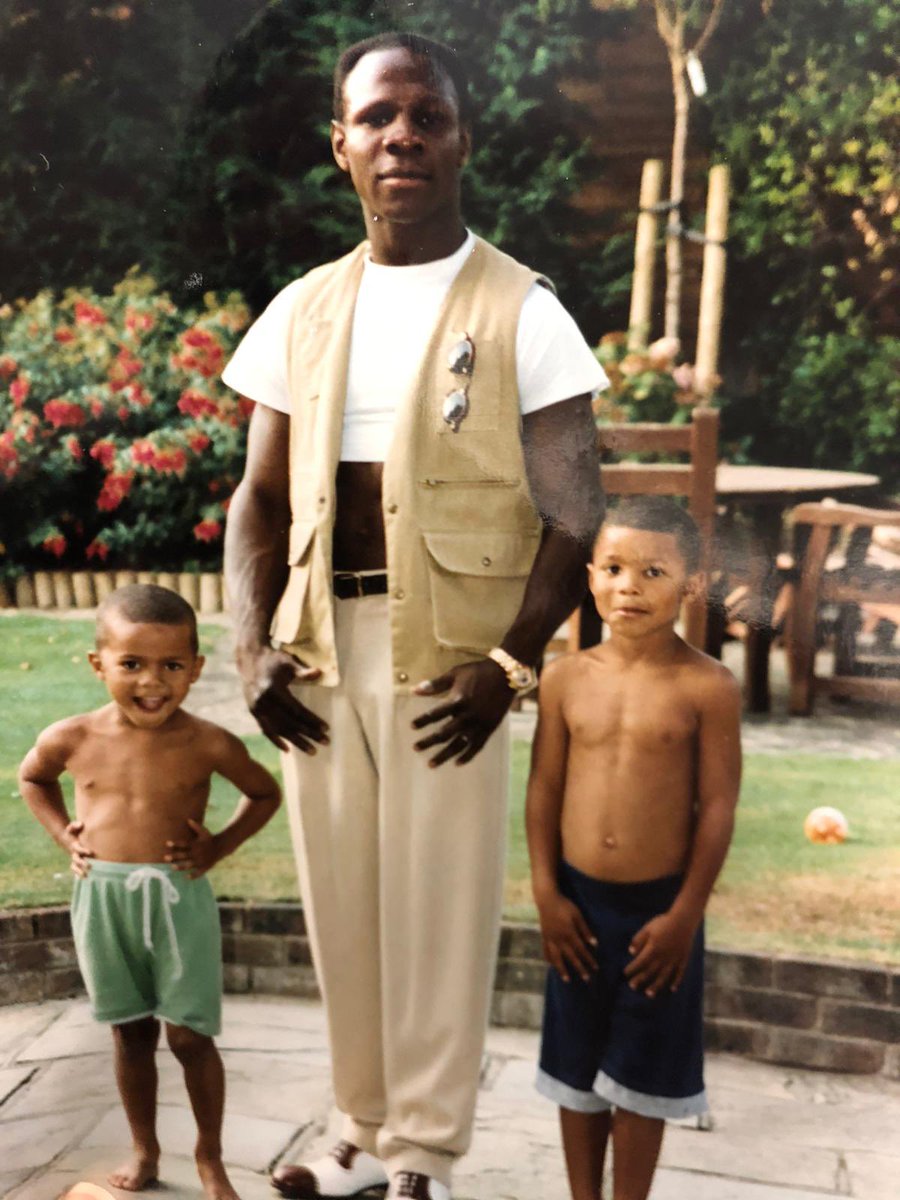 ChrisEubankJr's tweet photo. So many memories.. So many things I wish I could tell you but will never get the chance too. 5 years to the day since you left us & the pain is still there but I’ve learned to only think of the good times & that always puts the smile back on my face. Oh & your son Raheem is awesome.. just like his daddy. Love you lil bro.