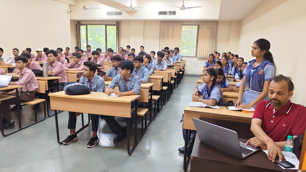 SCERT2021's tweet photo. A heartfelt thank you to NSUT East Campus for successfully hosting the Two-Day NEEEV Boot Camp under the NEEEV Scheme of Government of NCT of Delhi. Here's to creating more opportunities for young innovators to dream, build, and lead.

#SCERTDelhi #NEEEV #Innovation https://t.co/AFRRVOvNL8