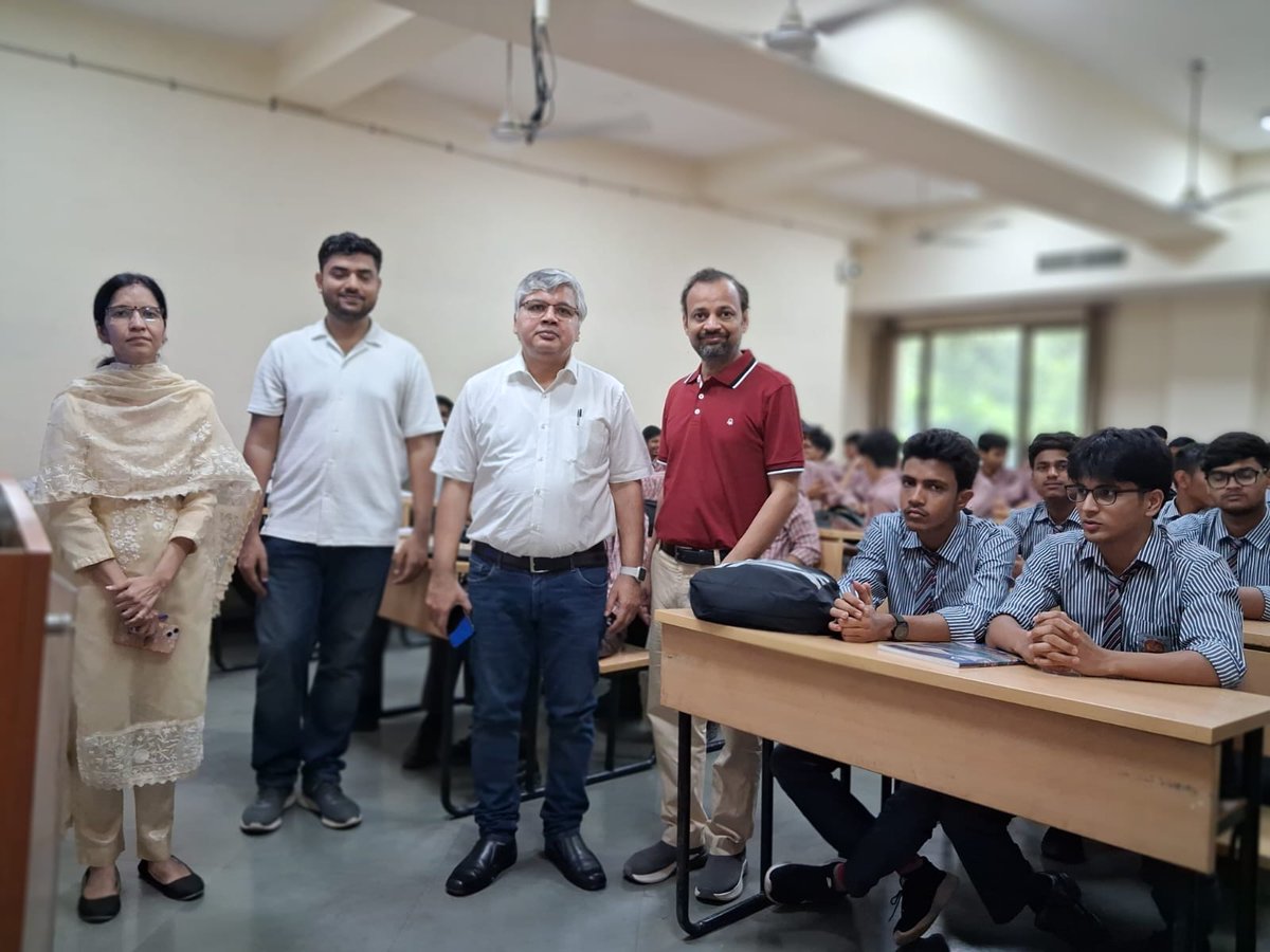 SCERT2021's tweet photo. A heartfelt thank you to NSUT East Campus for successfully hosting the Two-Day NEEEV Boot Camp under the NEEEV Scheme of Government of NCT of Delhi. Here's to creating more opportunities for young innovators to dream, build, and lead.

#SCERTDelhi #NEEEV #Innovation https://t.co/AFRRVOvNL8
