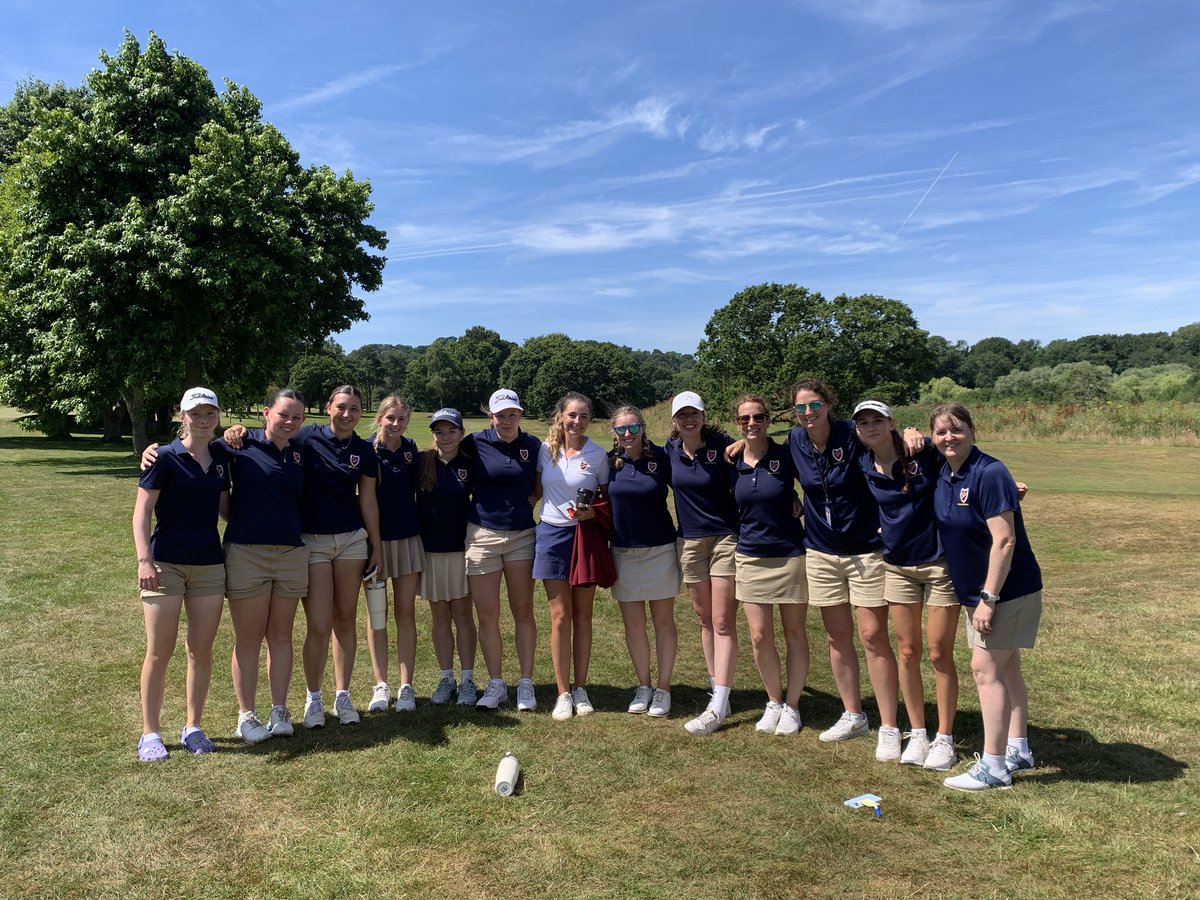 glcga's tweet photo. Once a County player, always a County player even when you’re now playing on the LPGA and LET tours.  Lovely visit to SWIC by @caleygmcginty - Thank you for coming down to @YeovilGolfClub to support Team Glos❤️ https://t.co/MaS4eQ5DgX