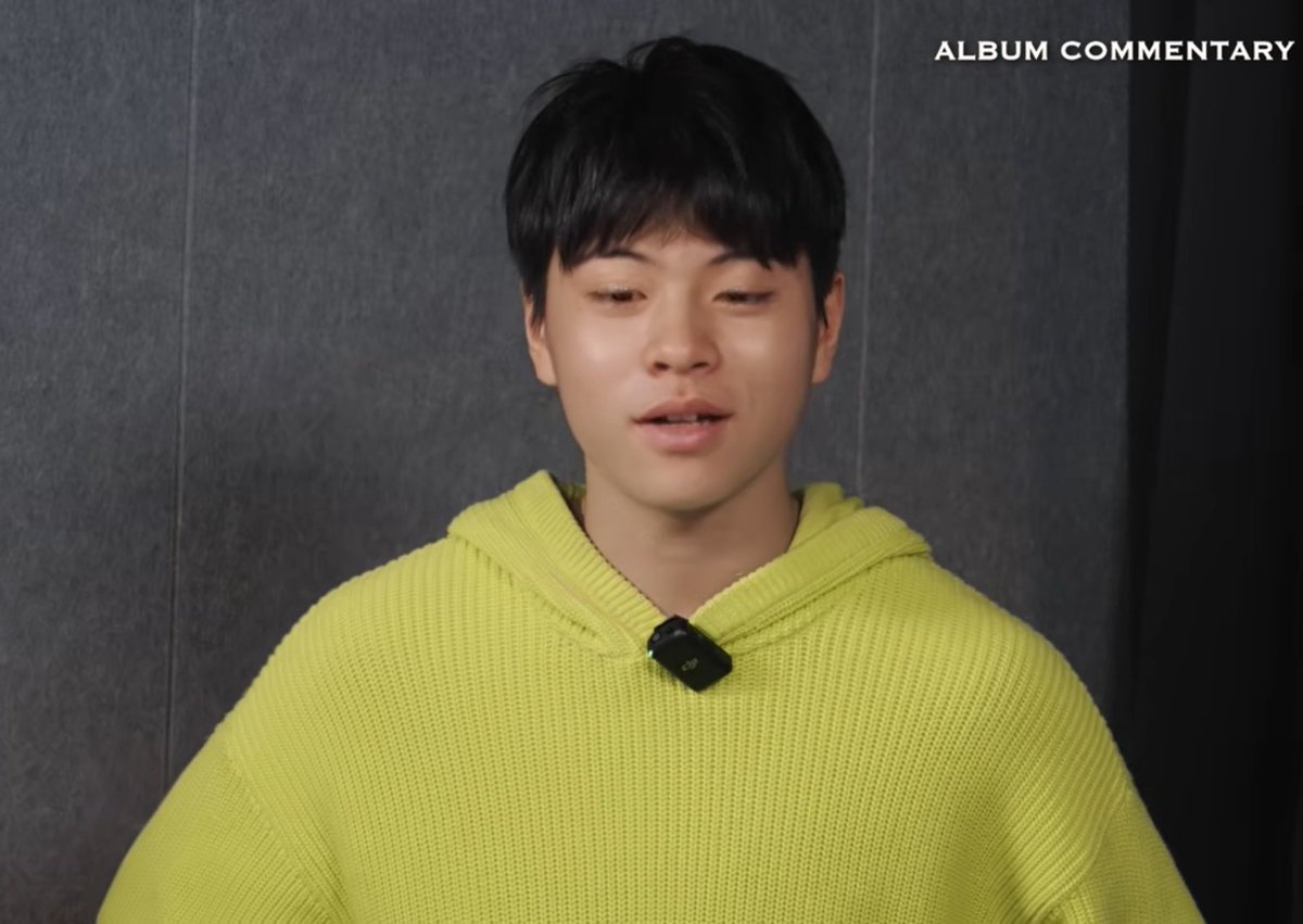 kkasssiu's tweet photo. 홍율음얘이때중딩맞니? https://t.co/ZjP5S1EjV5