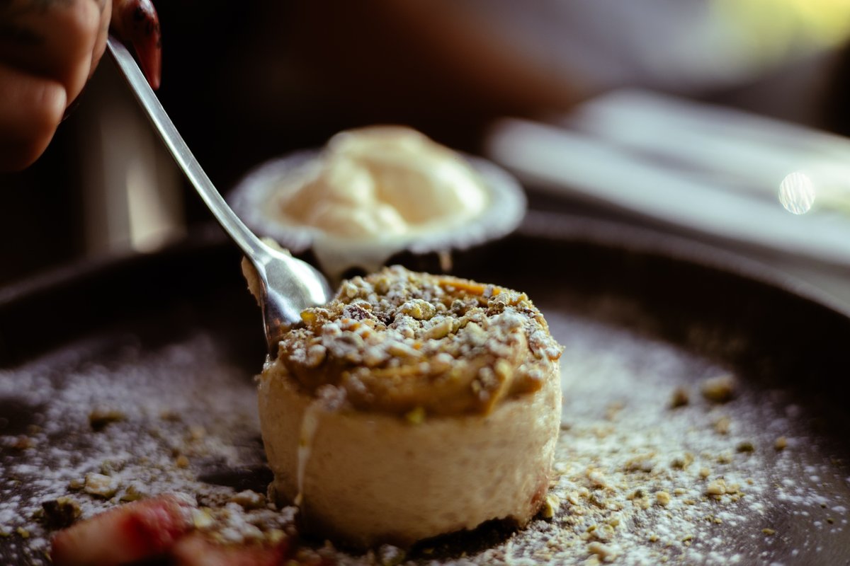 LaBellaCalUK's tweet photo. Confession: I don't want to share my dessert with you 😆🥄

(Luckily, there's enough on the dessert menu for everyone to order their own.)

View our dessert menu and book your table through the link on our profile 🔗

*Please check with our staff for allergy &amp; gluten-free options https://t.co/YRI8lCUe43