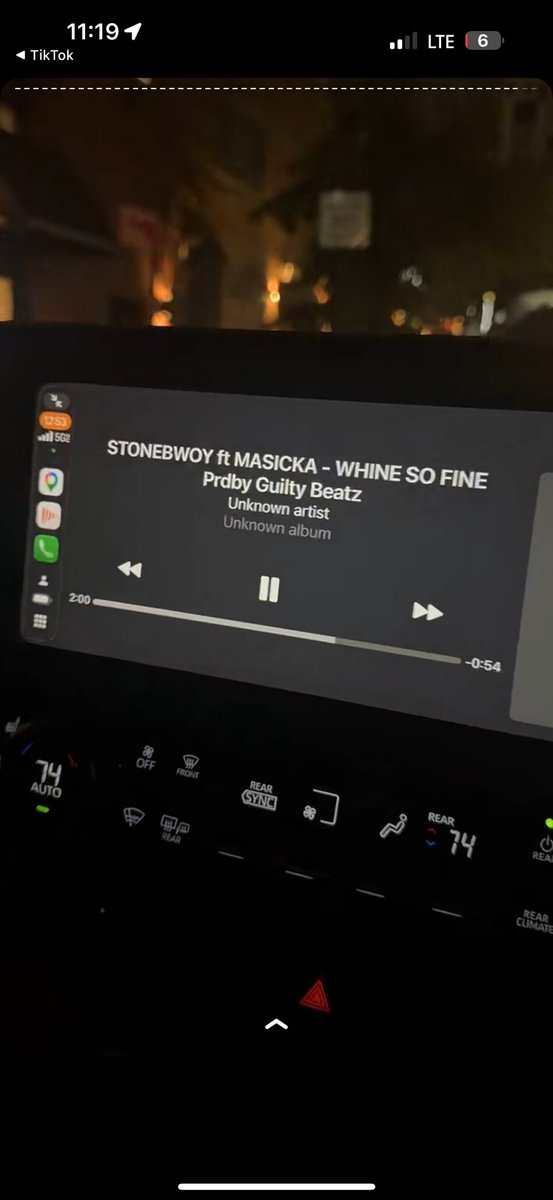 GucciYng's tweet photo. I can’t believe my eyes bro! What a time to be alive. @stonebwoy ft @MasickaMusic incoming. https://t.co/EZw3iynb2Y