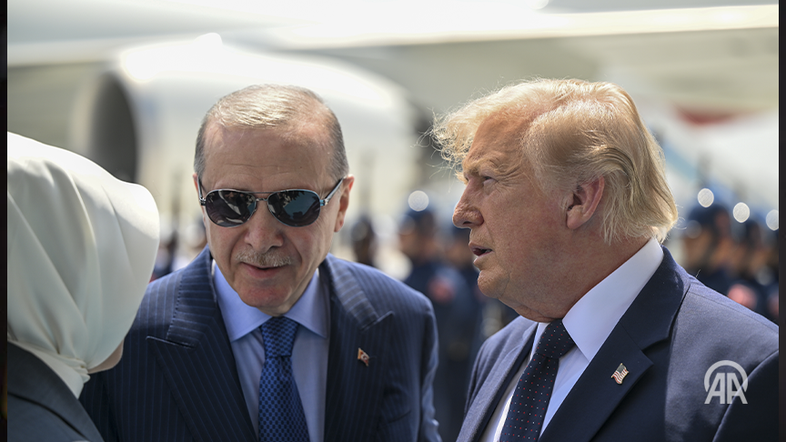 anadoluagency's tweet photo. 🇹🇷|🇺🇲 Turkish President Recep Tayyip Erdogan welcomed his US counterpart Donald Trump in the capital Ankara, as a two-day NATO summit kicked off

🔴 Follow our live blog for the latest updates: https://t.co/7GAA9Ibu8a https://t.co/uoqxZNOZUa
