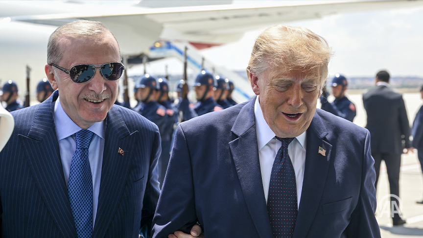 anadoluagency's tweet photo. 🇹🇷|🇺🇲 Turkish President Recep Tayyip Erdogan welcomed his US counterpart Donald Trump in the capital Ankara, as a two-day NATO summit kicked off

🔴 Follow our live blog for the latest updates: https://t.co/7GAA9Ibu8a https://t.co/uoqxZNOZUa
