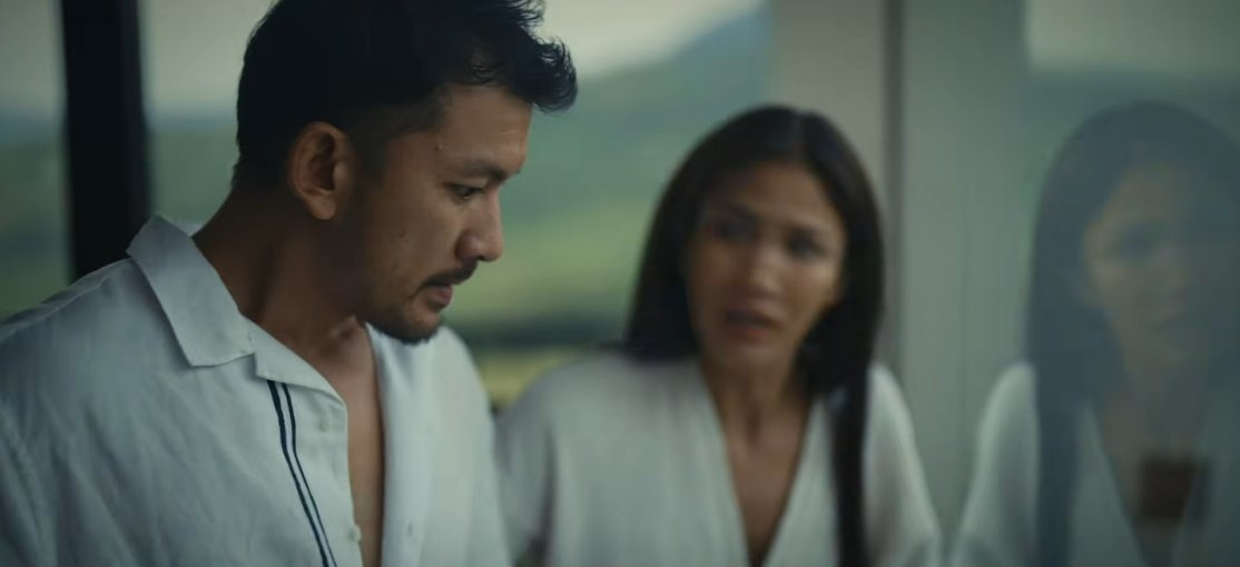 WatchmenID's tweet photo. Kurang dari 17 menit, solid dan engaging banget. Judulnya NAKED!

Cerita dan konfliknya sederhana banget, tapi dialog dan adegannya terasa efektif. 

Konfliknya jelas, dilema karakternya berasa banget, dialognya ngalir, aktingnya bagus (yang main aktor berpengalaman semua sih) https://t.co/YhL6vZa9us
