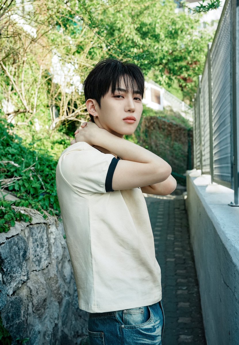 idntt_cosmo's tweet photo. idntt <itsnotover>
Concept Photo Lit Heart ver. - Day

id6 kimjuho

2026.07.13 6PM KST

Pre-save
🔗 https://t.co/Cy4pu8H5I0

#idntt #아이덴티티
#unevermet #yesweare #itsnotover
#김주호 #kimjuho https://t.co/557sYvsMGw