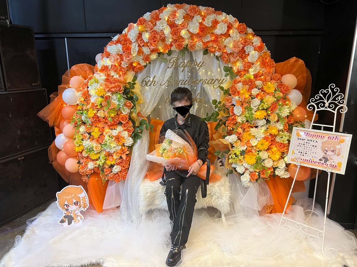 keke__kn's tweet photo. お花もケーキもありがとう😭
こんなにたくさんけけは幸せです。 https://t.co/B5V5a9hscR