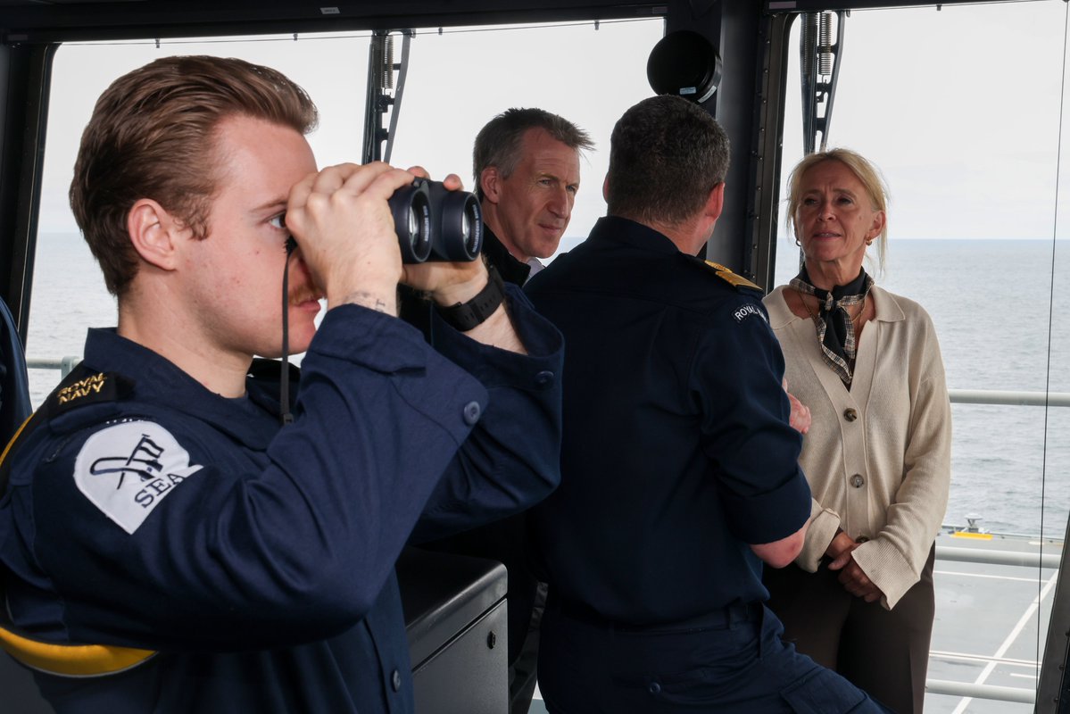 HMS Prince of Wales tweet media