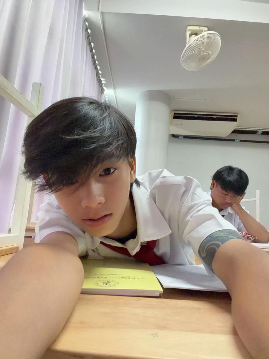 ออโต้ tweet media