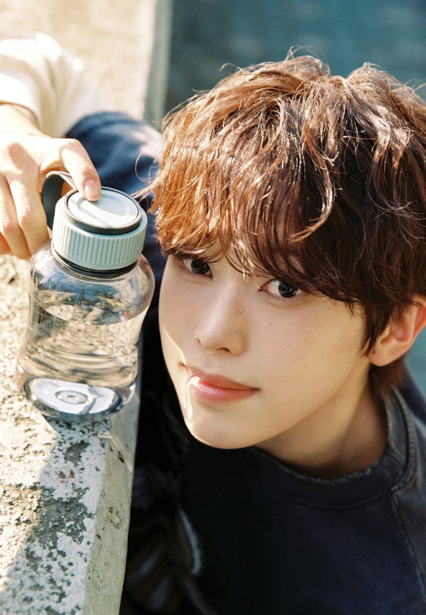 idntt_cosmo's tweet photo. idntt <itsnotover>
Concept Photo Lit Heart ver. - Day

id19 yanggyungho

2026.07.13 6PM KST

Pre-save
🔗 https://t.co/Cy4pu8HDxy

#idntt #아이덴티티
#unevermet #yesweare #itsnotover
#양경호 #yanggyungho https://t.co/Rec2CjEfub