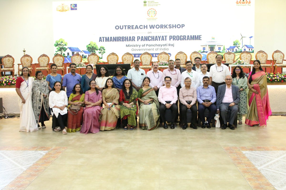 PIB_India's tweet photo. Ministry of Panchayati Raj holds Third Outreach Workshop on Atmanirbhar Panchayat Programme in Kochi

▶️Kerala Panchayats encouraged to leverage local resources, strengthen own-source revenue and prepare bankable development projects

▶️Over 800 Panchayats participate in hybrid workshop to strengthen financial self-reliance and sustainable local governance 

Read: https://t.co/eZ3GHG5tlR

@mopr_goi  #AtmanirbharPanchayatProgramme