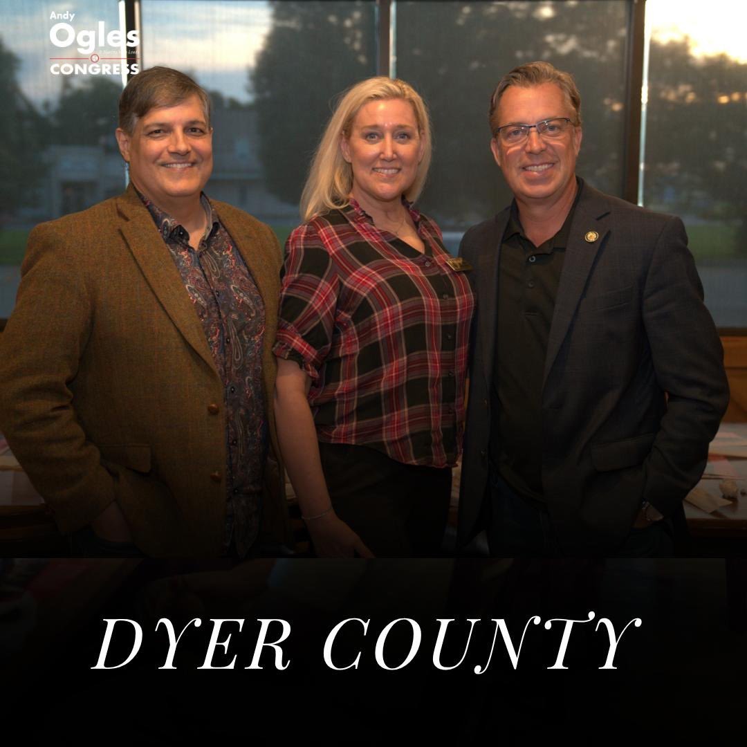 AndyOgles's tweet photo. I had a great dinner with the people of Dyer County last night.

We discussed the critical issues affecting Northwest Tennessee and enjoyed some excellent BBQ during the discussion. 

Dyer County deserves a fighter who listens and never backs down. Their concerns will be my concerns in Congress.