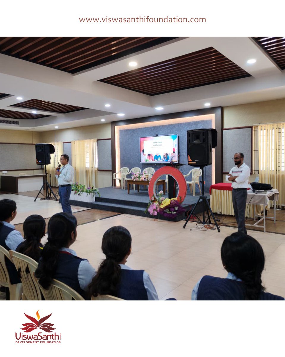 ViswaSanthiFndn's tweet photo. The first Kalalayam 2.0 Soft Skills Training was successfully conducted at Assisi Vidyaniketan Public School for Class X & XII students, empowering them with confidence, communication, and life skills for the future.
#EYGDS #VSF #Mohanlal #Kalalayam #SoftSkills https://t.co/ZNjln9qO3I