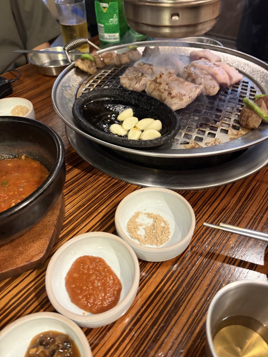 syaruruuu's tweet photo. 過去1うまいサムギョプサル https://t.co/DtjeOknS2B