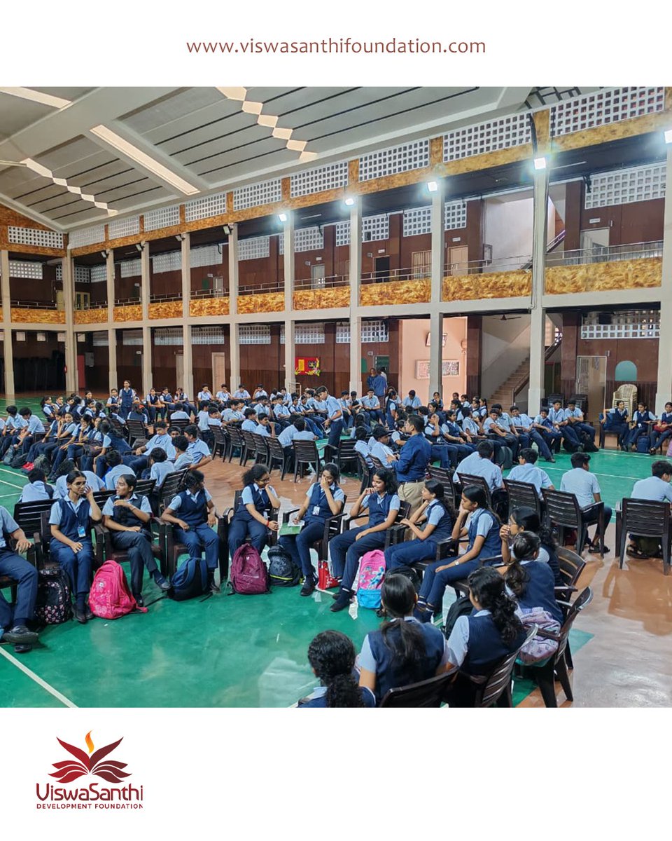 ViswaSanthiFndn's tweet photo. The first Kalalayam 2.0 Soft Skills Training was successfully conducted at Assisi Vidyaniketan Public School for Class X & XII students, empowering them with confidence, communication, and life skills for the future.
#EYGDS #VSF #Mohanlal #Kalalayam #SoftSkills https://t.co/ZNjln9qO3I