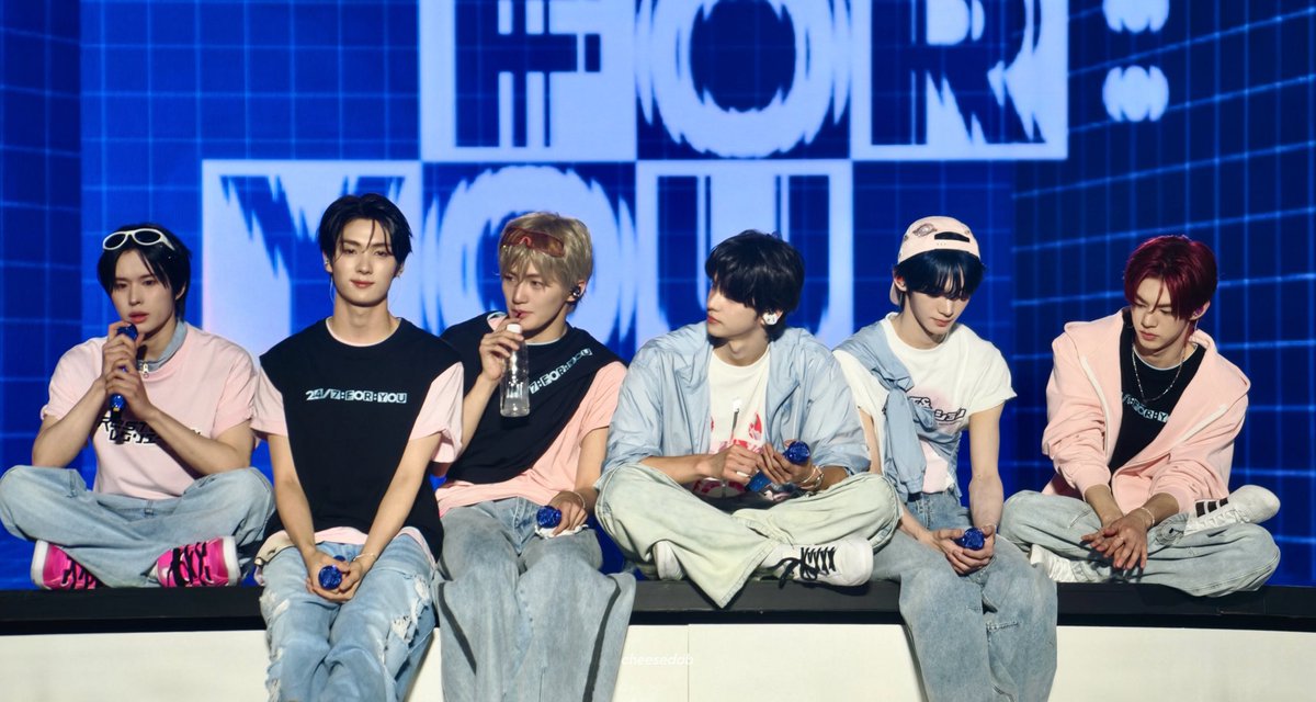 cheesedob's tweet photo. 24/7:FOR:YOU
우연처럼 만나 운명처럼 함께해”
260628💙🩷

#tws #투어스 https://t.co/TfTOrysevD