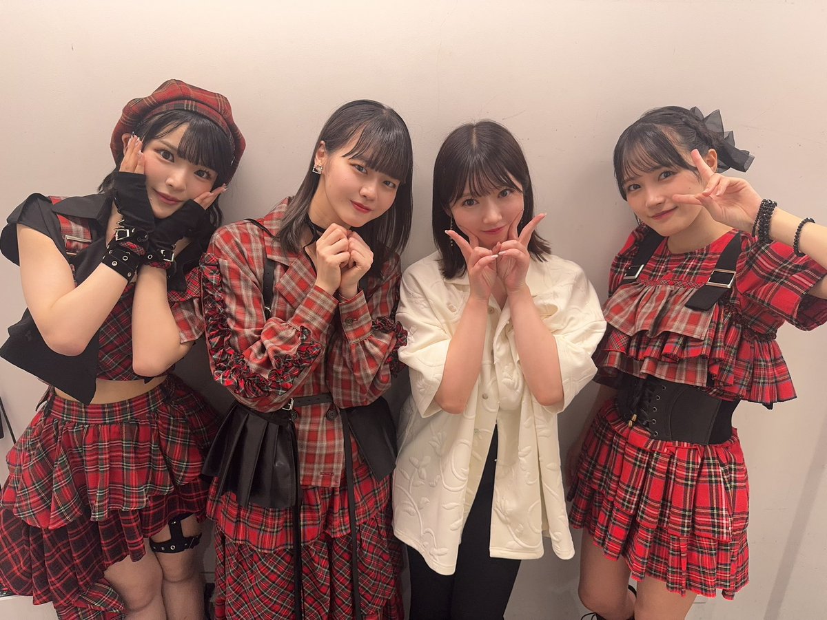 山岸理子 tweet media
