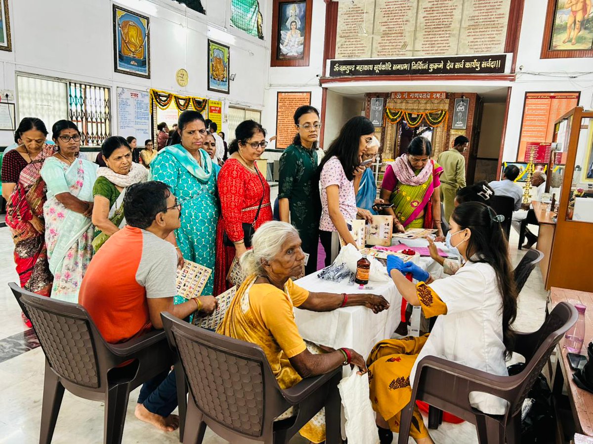 NGPRiteshG's tweet photo. मुख्यमंत्री देवेंद्रजी फडणवीस यांच्या वाढदिवसानिमित्त सुरू असलेल्या महाआरोग्य शिबिरांतर्गत आज दक्षिण-पश्चिम नागपुरातील विविध स्कॅनिंग कॅम्पना भेट देऊन व्यवस्थेची पाहणी केली. १५ जुलैपर्यंत सुरू असलेल्या या उपक्रमाचा नागरिकांनी लाभ घ्यावा, ही विनंती.

 #DevendraFadnavis #Nagpur https://t.co/DhS8cSjd2o