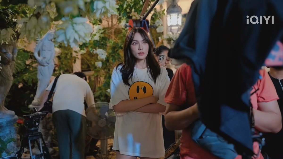 LuzGun_Arce's tweet photo. Charlotte so beautiful 😍😍 watching Freen and Becky’s balcony scene🤭

#เสน่หาวาโย #CharlotteAustin 
#4Elements #บ้านวาทินวณิช
@itscharlotty https://t.co/WnWRT0h1PM