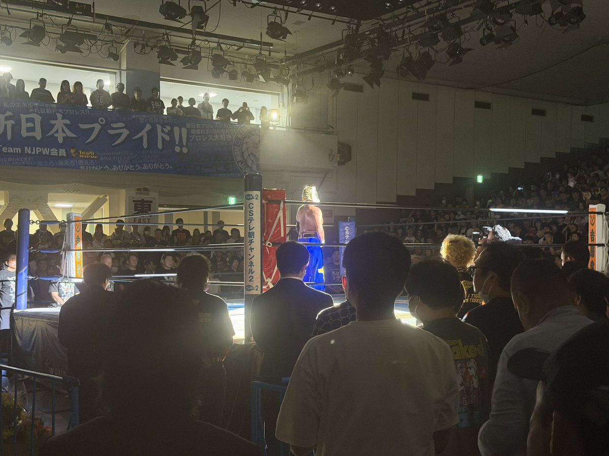 shinzakijinsei_'s tweet photo. 先ずはタイガーお疲れ様でした。
最後までカッコいいタイガーマスクでした！
#4代目タイガーマスク
#新日本プロレス
#みちのくプロレス
#ザ・グレート・サスケ https://t.co/xRhKiBOF7l