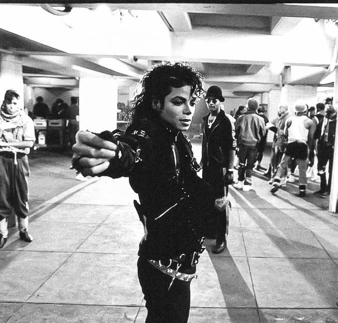 captaineomjjx's tweet photo. Bad, 1987 https://t.co/II3eGHB0e7