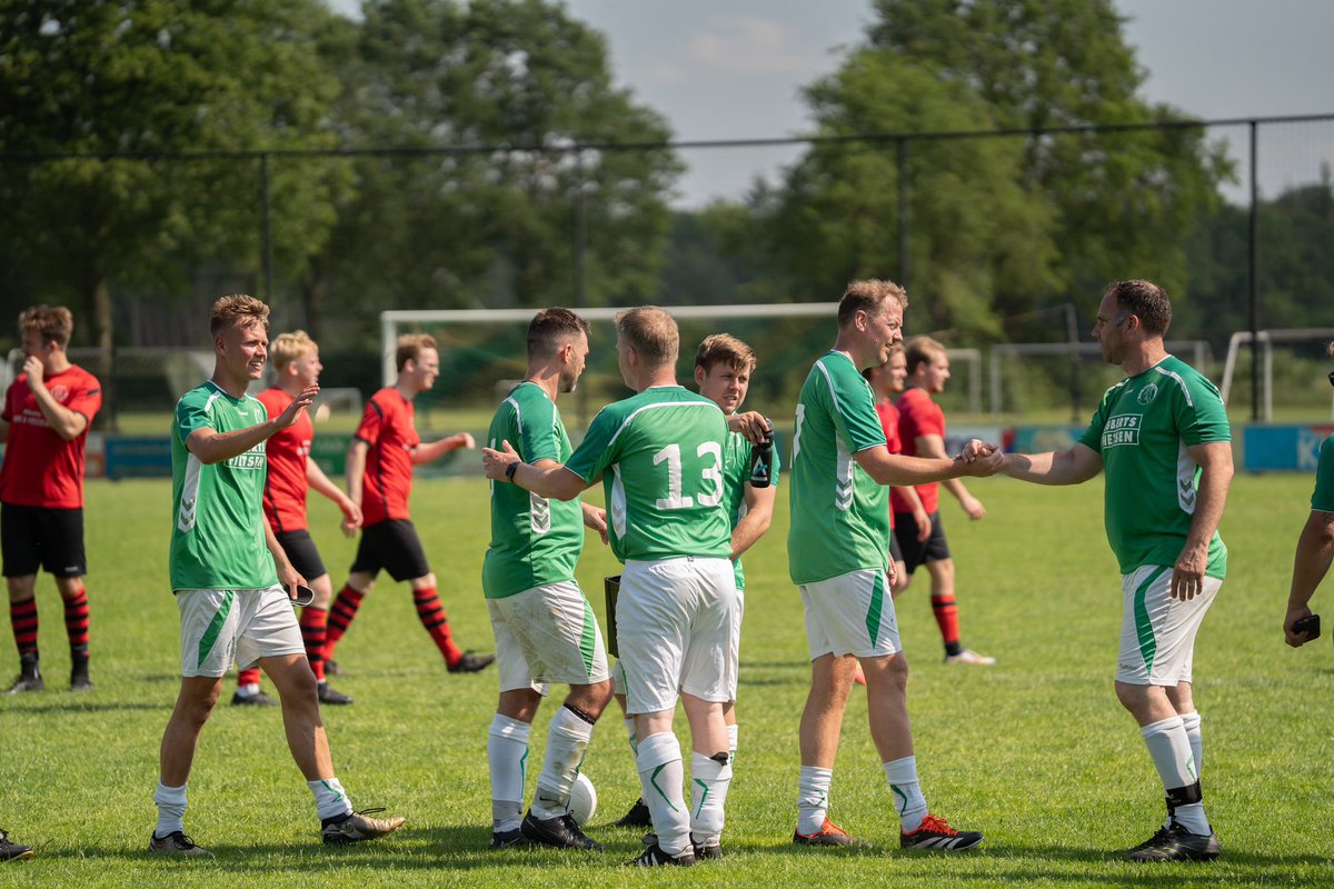 SVBorger0599's tweet photo. 🟢⚪️ T H R O W B A C K

Schoffeltoernooi 2026: Vriendschap, ontmoetingen, winnaars en gezelligheid!

#BorgerLeeft💚 https://t.co/DLGyT9Bbyz