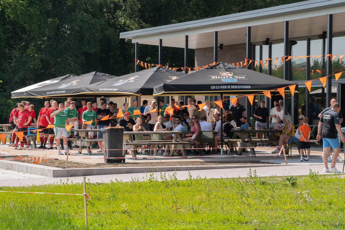 SVBorger0599's tweet photo. 🟢⚪️ T H R O W B A C K

Schoffeltoernooi 2026: Vriendschap, ontmoetingen, winnaars en gezelligheid!

#BorgerLeeft💚 https://t.co/DLGyT9Bbyz