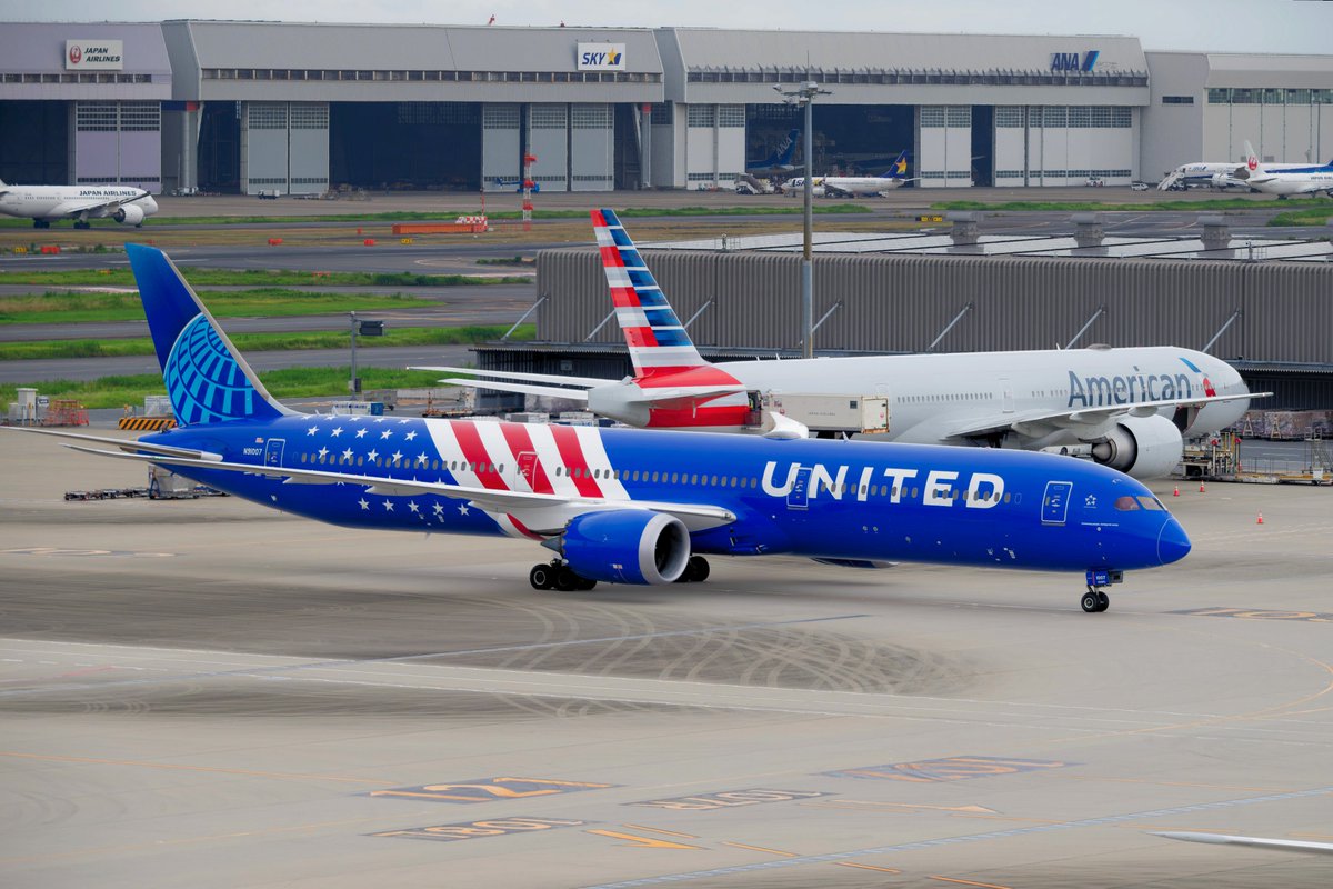 fred_afa's tweet photo. ☆本日は緊急出動で何とか間に合いました！！・・・ユナイテッド航空のB787-10のアメリカ建国250周年を記念した星条旗特別塗装機でした！！ https://t.co/l050s5xlT1