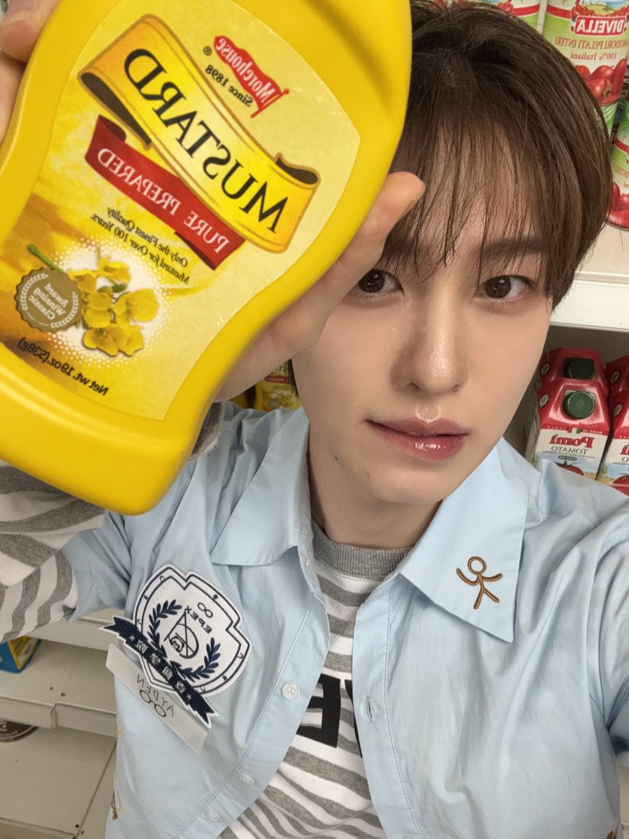 by_EPEX's tweet photo. 요리해주까?

#EPEX #이펙스 #AYDEN #에이든 https://t.co/HDuZGirxgf
