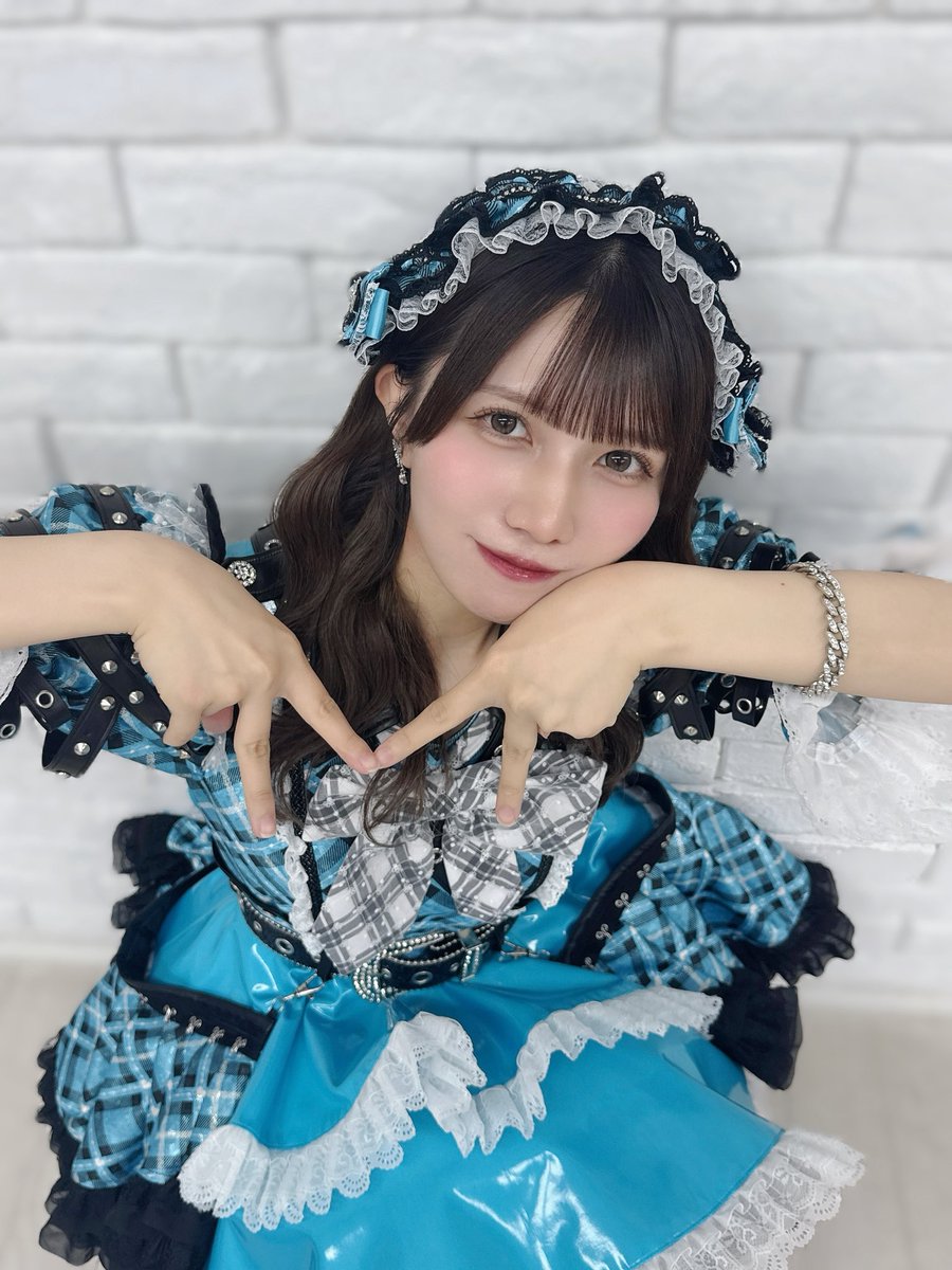 mi_reina_mv0526's tweet photo. 【 改めてお知らせ📢 】
日本テレビ × ケテル プロデュース
MixVeil (@mixveilofficial) のメンバーになりました！

水色になったよー！！🩵
7/7という私にとって特別な日にみなさんに
お知らせできて嬉しい🎋✨

9月7日(月)応援しに来てくれたら嬉しいです❣️

#ミクベル https://t.co/iJzmzwUmaN