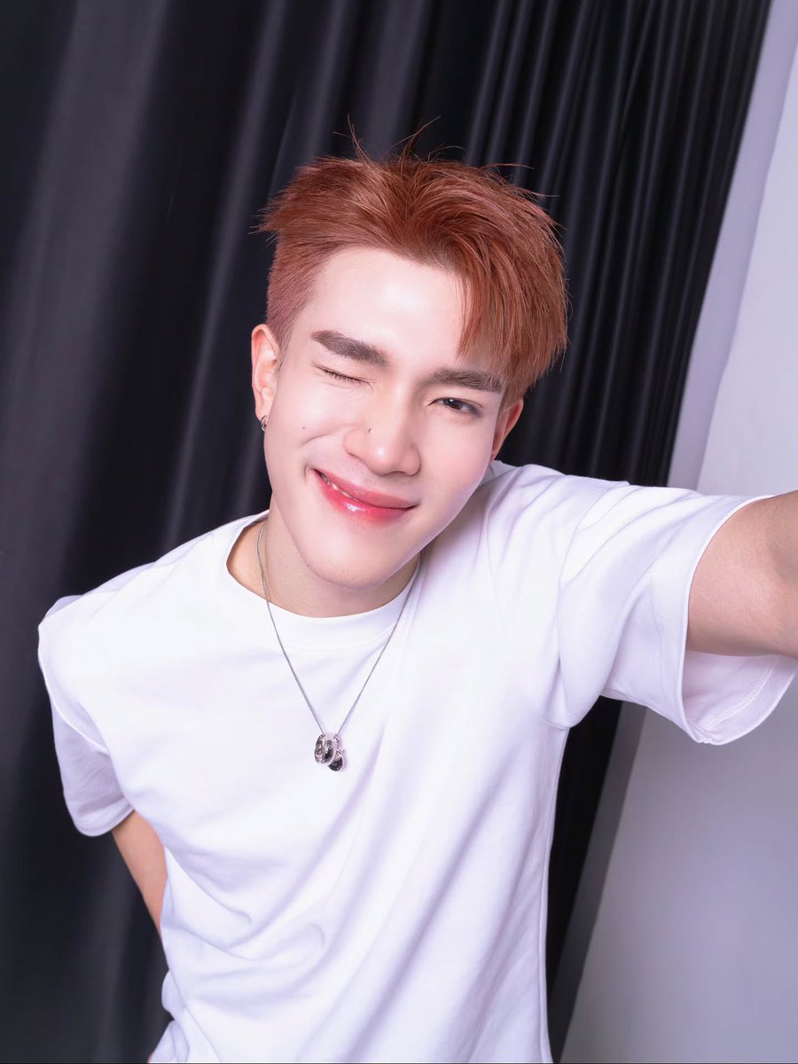 FourthOfficiall's tweet photo. IG Post Update [07072026] : fourth.ig

สีผมสดใส หล่อแบบโกลว์ขนาดนี้ ✨ ก็ต้อง Garnier K-Glow สี Rose Latte 🌹☕️ 
#GarnierThailand #HairColor #ร���วิวสีผมการ์นิเย่ #อันยองผมสวยโกลว์แบบโคเรีย

@tawattannn 
#Fourthnattawat 
#โฟร์ทณัฐวรรธน์ https://t.co/rNIi8tUGKM