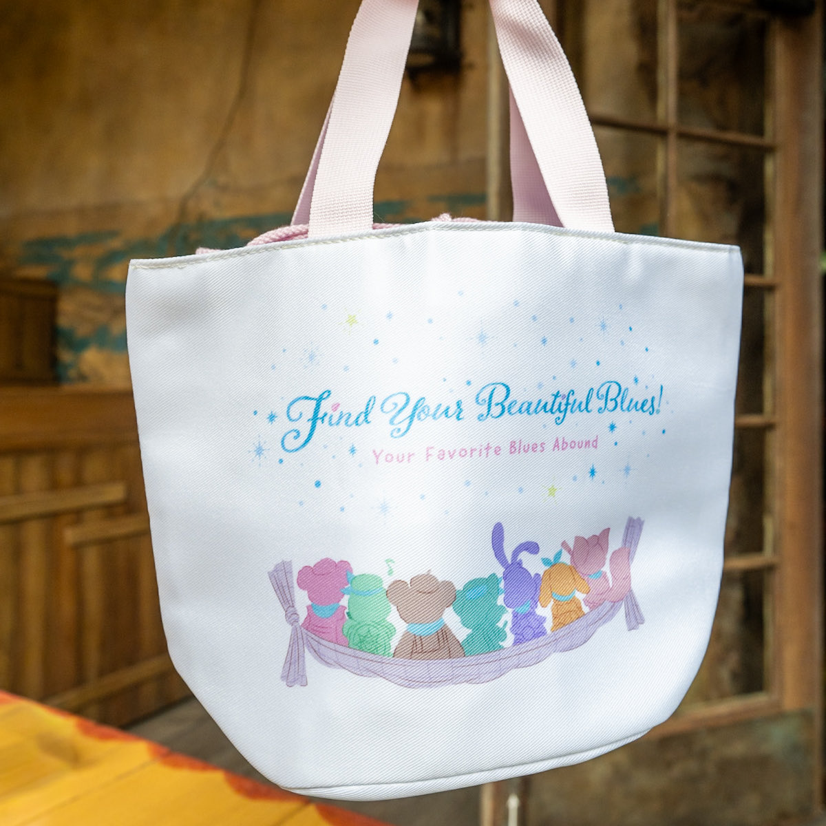 MezzoMikiD's tweet photo. 東京ディズニーシー
「ダッフィー＆フレンズのファインド・ユア・ビューティフル・ブルー！」第2弾
スーベニアランチケース
本日7月7日発売☆
 https://t.co/O3ki4xpK5c https://t.co/16l7tkl4Ld