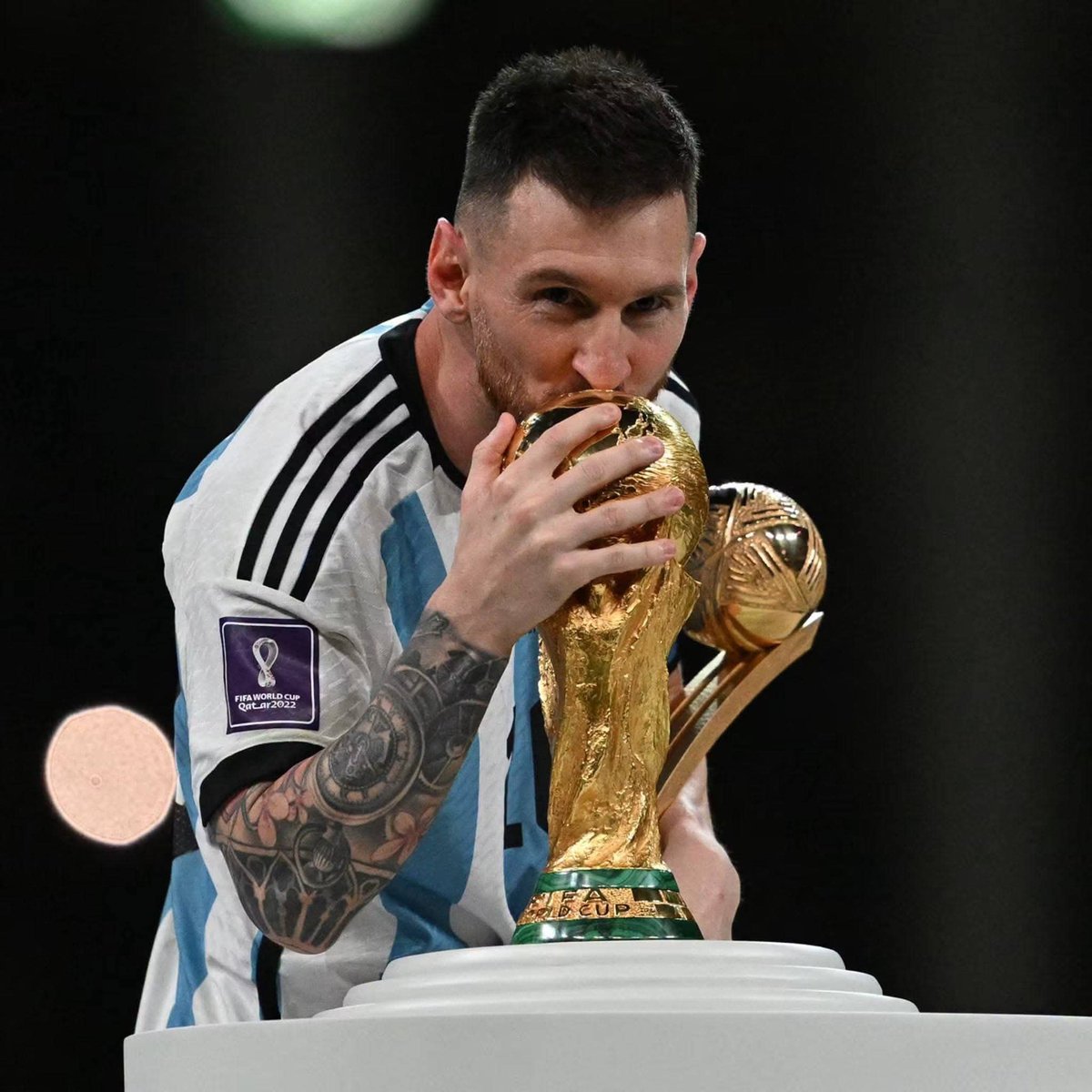 DaSonHeavenSent's tweet photo. Cristiano thought he could build himself up by tearing others down. Messi. Pelé. Maradona. He mocked their legacies while hyping his own.

You don’t rise by dragging people down. And now? He’ll never be mentioned in the same breath as those 3 GOATs. 

Learn from his mistake!!! https://t.co/txYP3Lxb3R