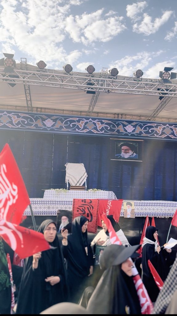 amitis795571344's tweet photo. ما وارثِ دردی هستیم که به درمانِ جهان منجر خواهد شد؛ این افتخارِ بزرگی است که نصیبِ ملتِ ما شده.
#ابر_رویداد_معاصر https://t.co/bdPHiLFuAa