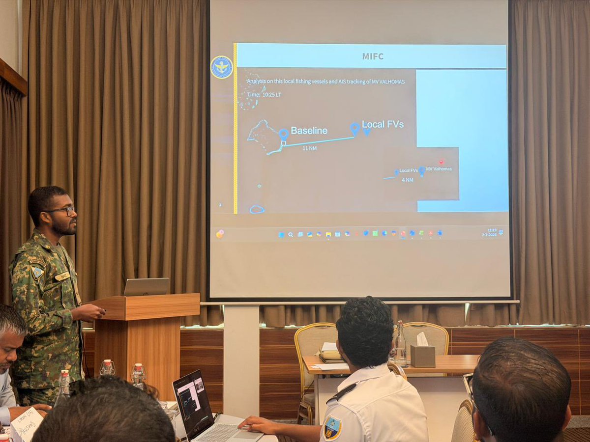 UNODC_BMB's tweet photo. @UNODC_BMB wraps up the IFC Integration &amp; Workflow training with a TTX 🇲🇻📡, helping @MNDF_Official @PoliceMv @CustomsMv test info-sharing 🔗, coordination 🤝 &amp; crisis response 🚨 for stronger maritime security 🌊🚢

Funded by 🇺🇸 @StateINL https://t.co/9LGLQXm4HC