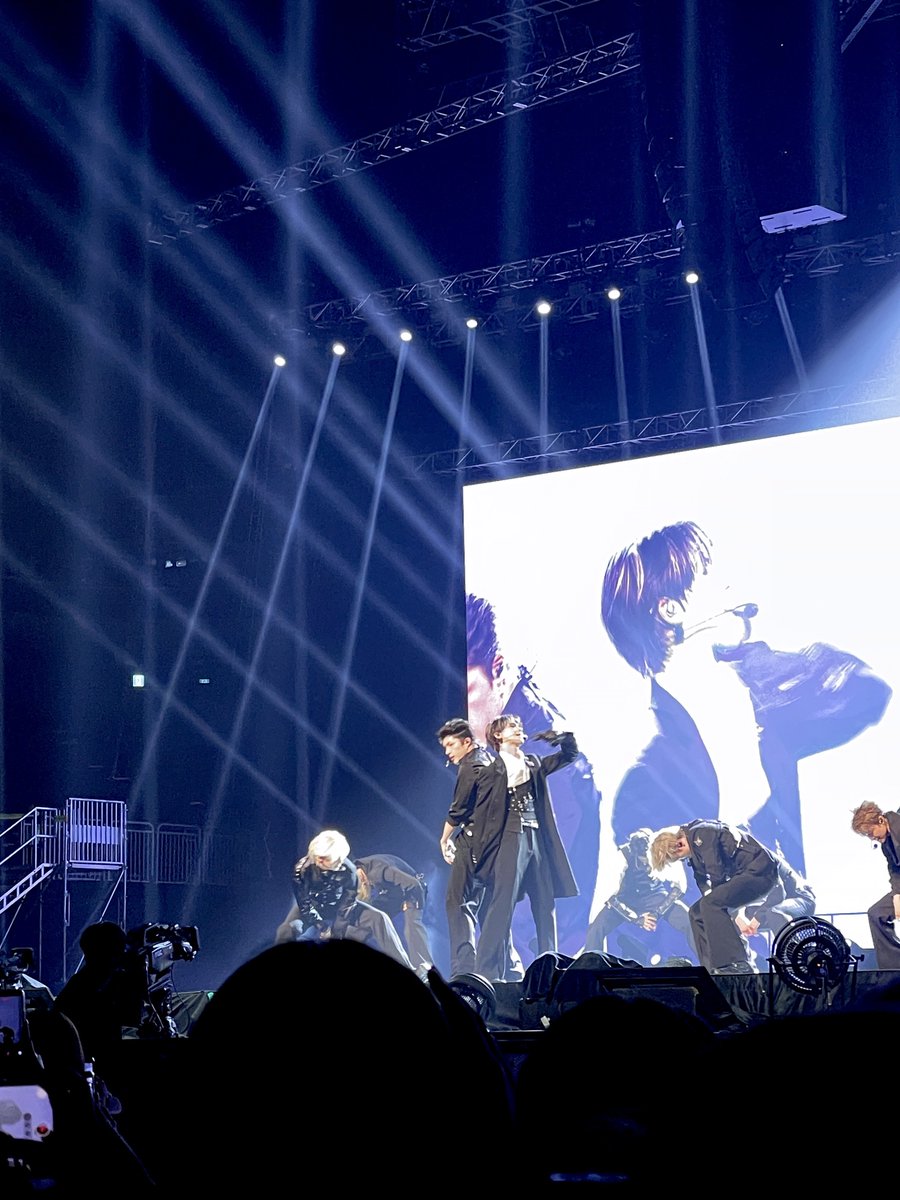orenozonz's tweet photo. 이제 정말 다 안다고 생각했는데 그래도 좋더라... https://t.co/ZrcmIJXnPS