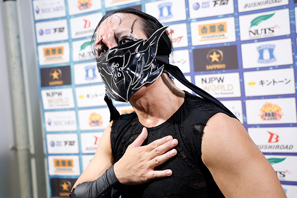 njpw1972's tweet photo. DOUKI「8.11DDT両国大会、俺と佐々木大輔は、昨日今日組むタッグチームではない。10年以上、20年近くの関係があるのだ。そんな俺と佐々木大輔が組んだら、どうなると思う？」

東郷「佐々木の師匠、誰だと思ってんだ！佐々木と神、組んだら、格が違うんじゃぁ、ボケェ！」

https://t.co/THQTK6QnIB https://t.co/p0Egqdyn61